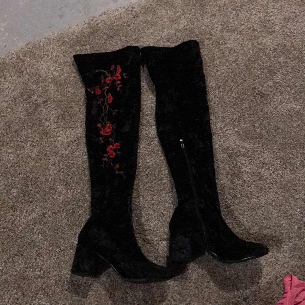 Thigh high black boots w/ red flowers